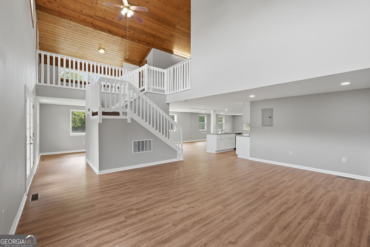 7134 Williams Road Property Photo 9
