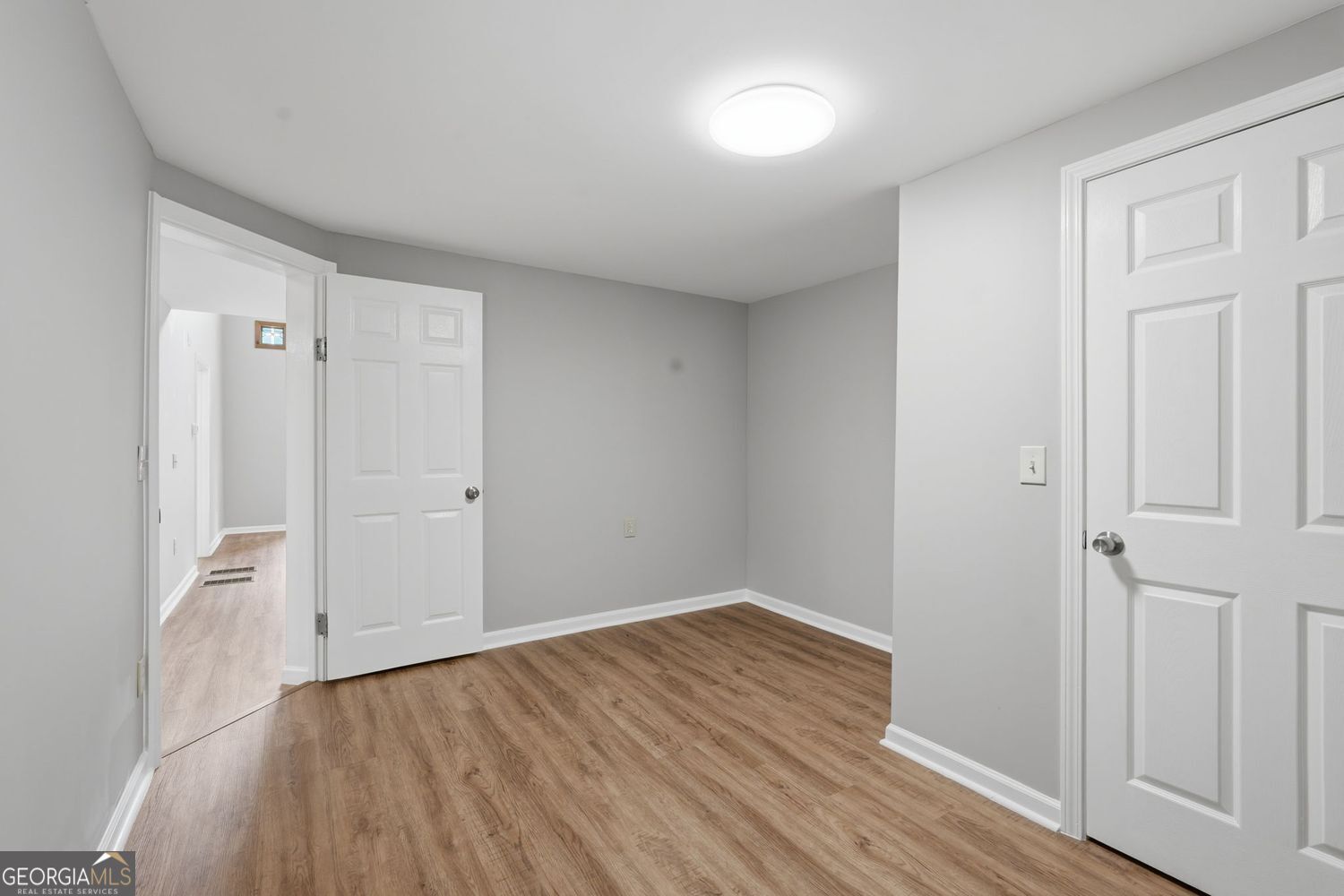 7134 Williams Road Property Photo 13