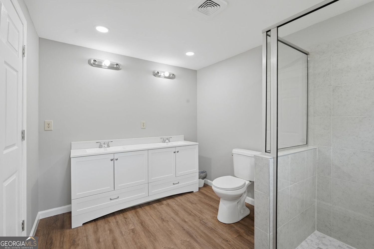 7134 Williams Road Property Photo 14