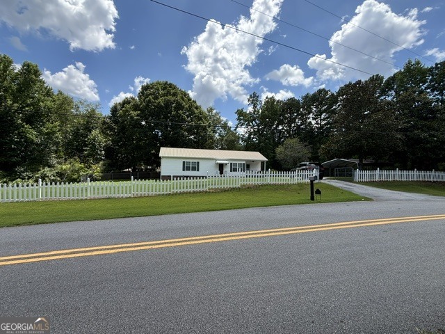 10 Holly Lane Property Photo 4
