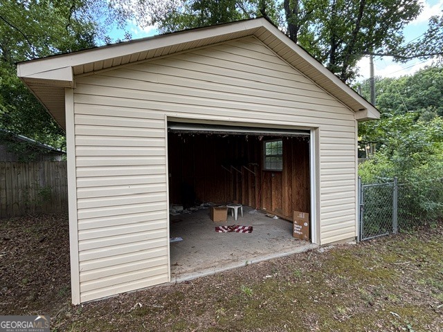 10 Holly Lane Property Photo 16