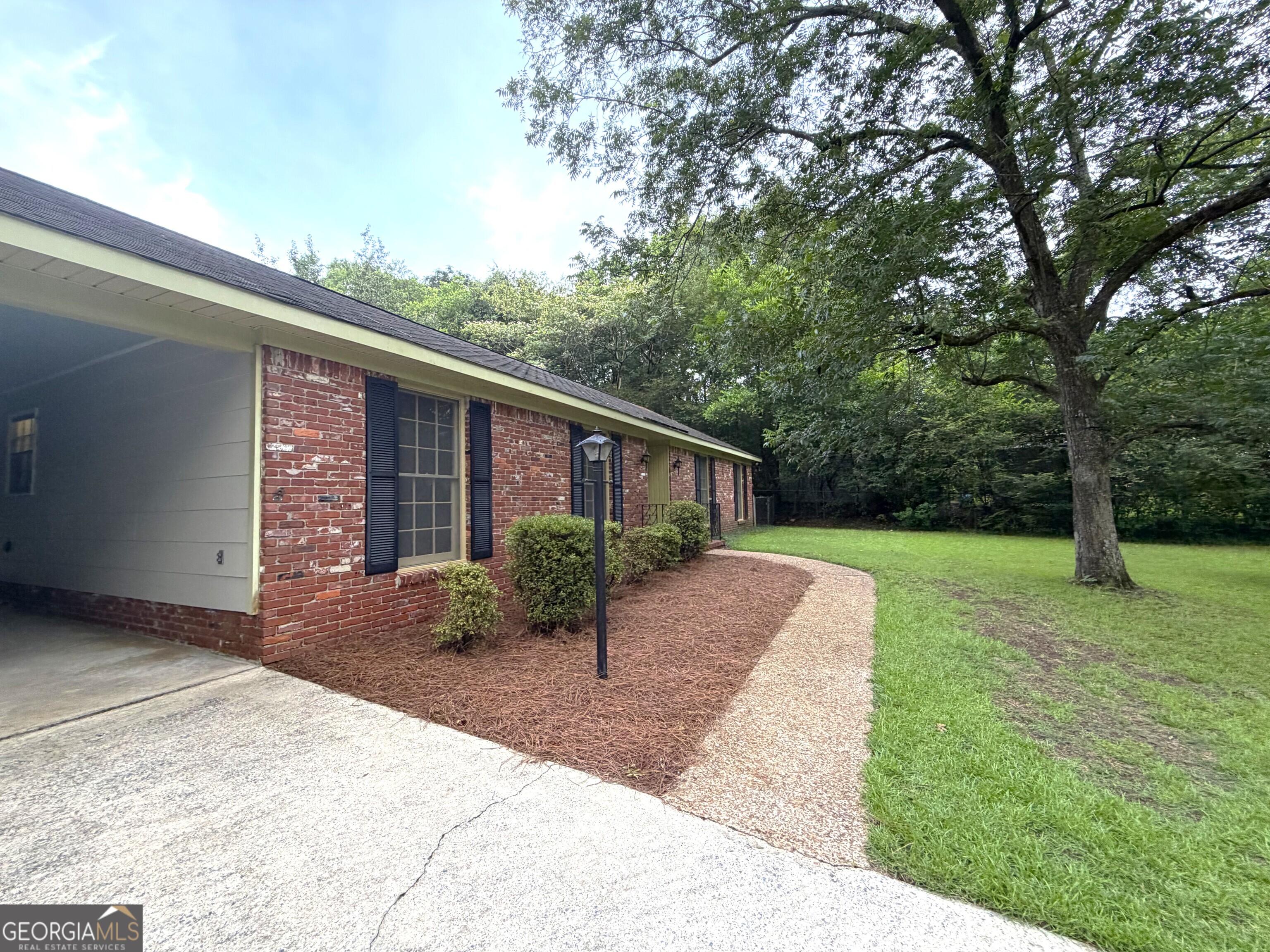 5400 Holland Drive Property Photo 11