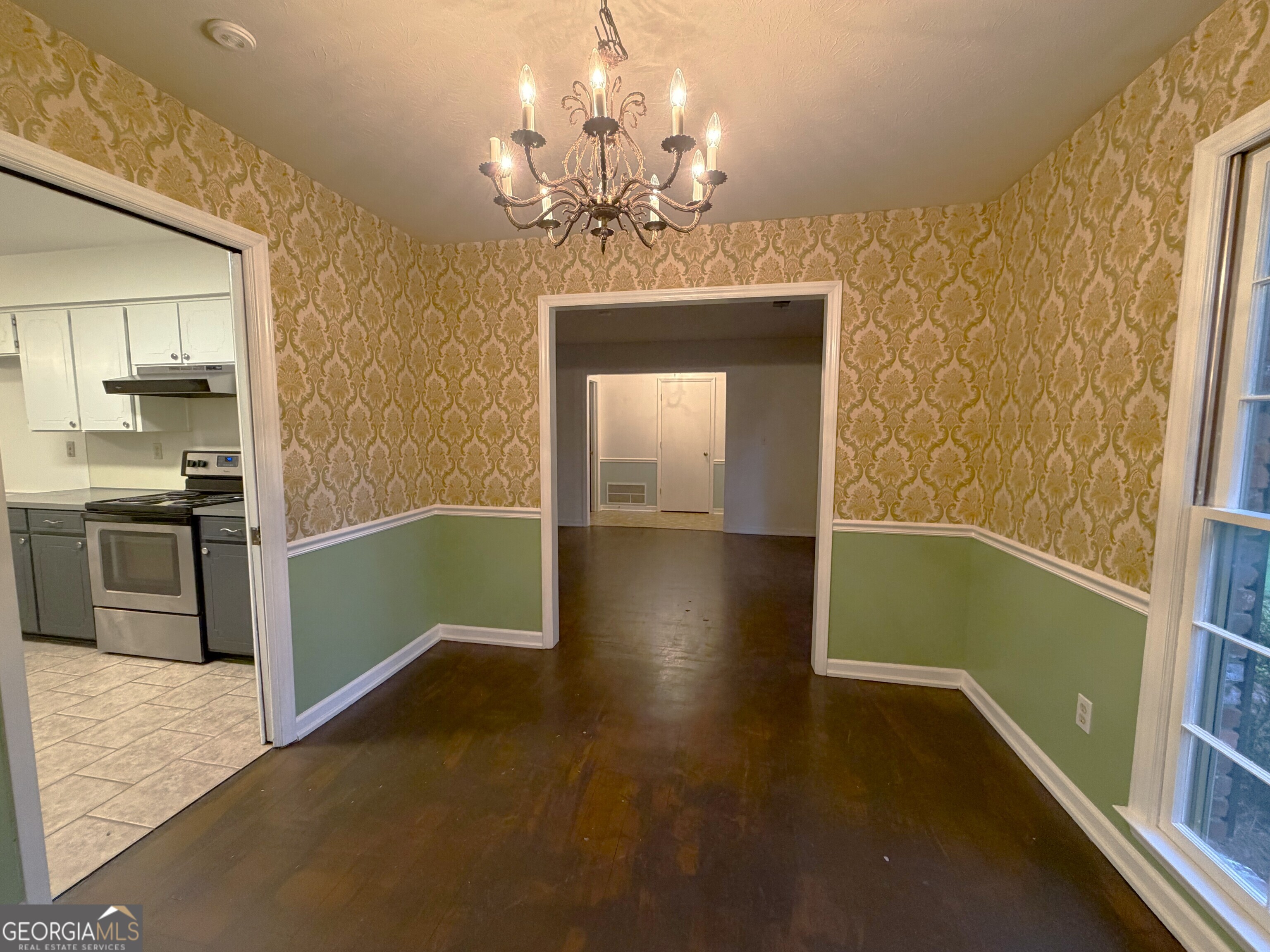5400 Holland Drive Property Photo 15