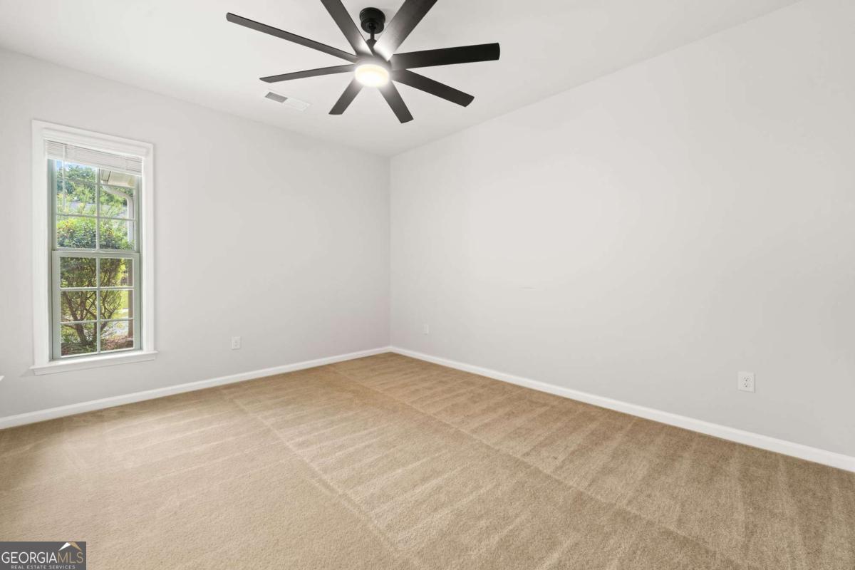 5625 Willow Springs Place Property Photo 7