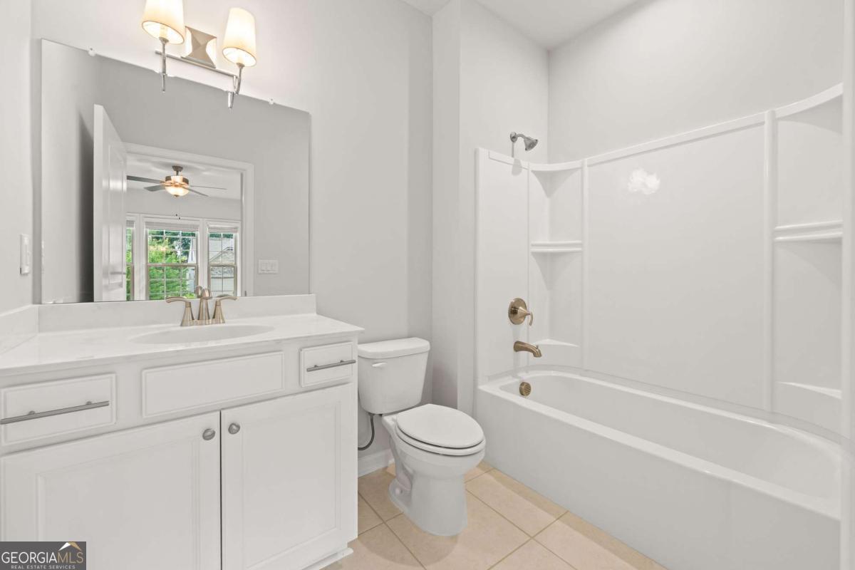 5625 Willow Springs Place Property Photo 12