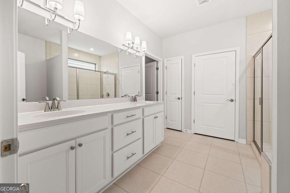 5625 Willow Springs Place Property Photo 32