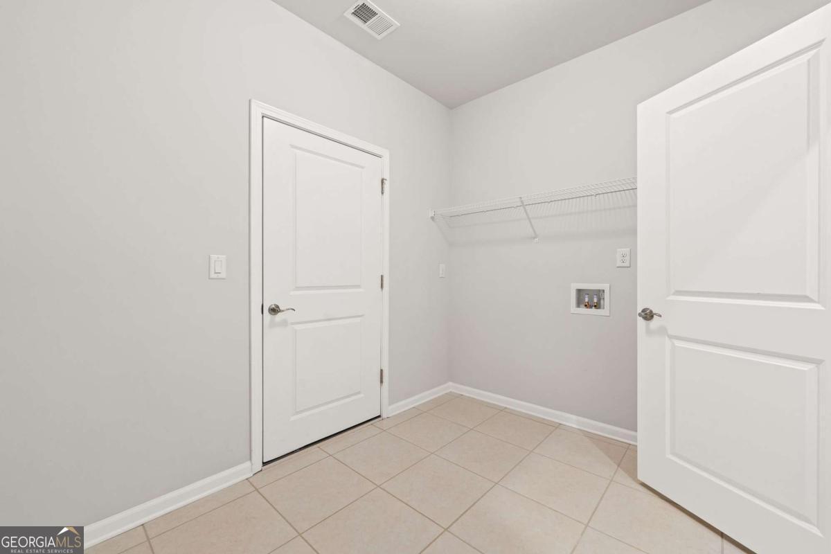 5625 Willow Springs Place Property Photo 39