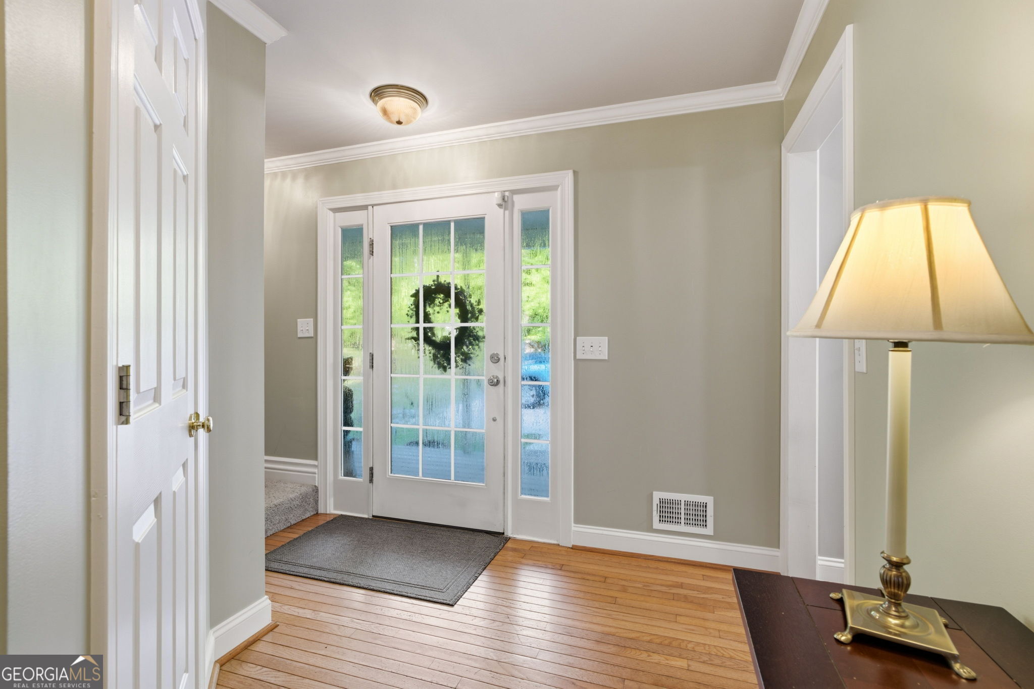 9600 Lakeside Way Property Photo 6