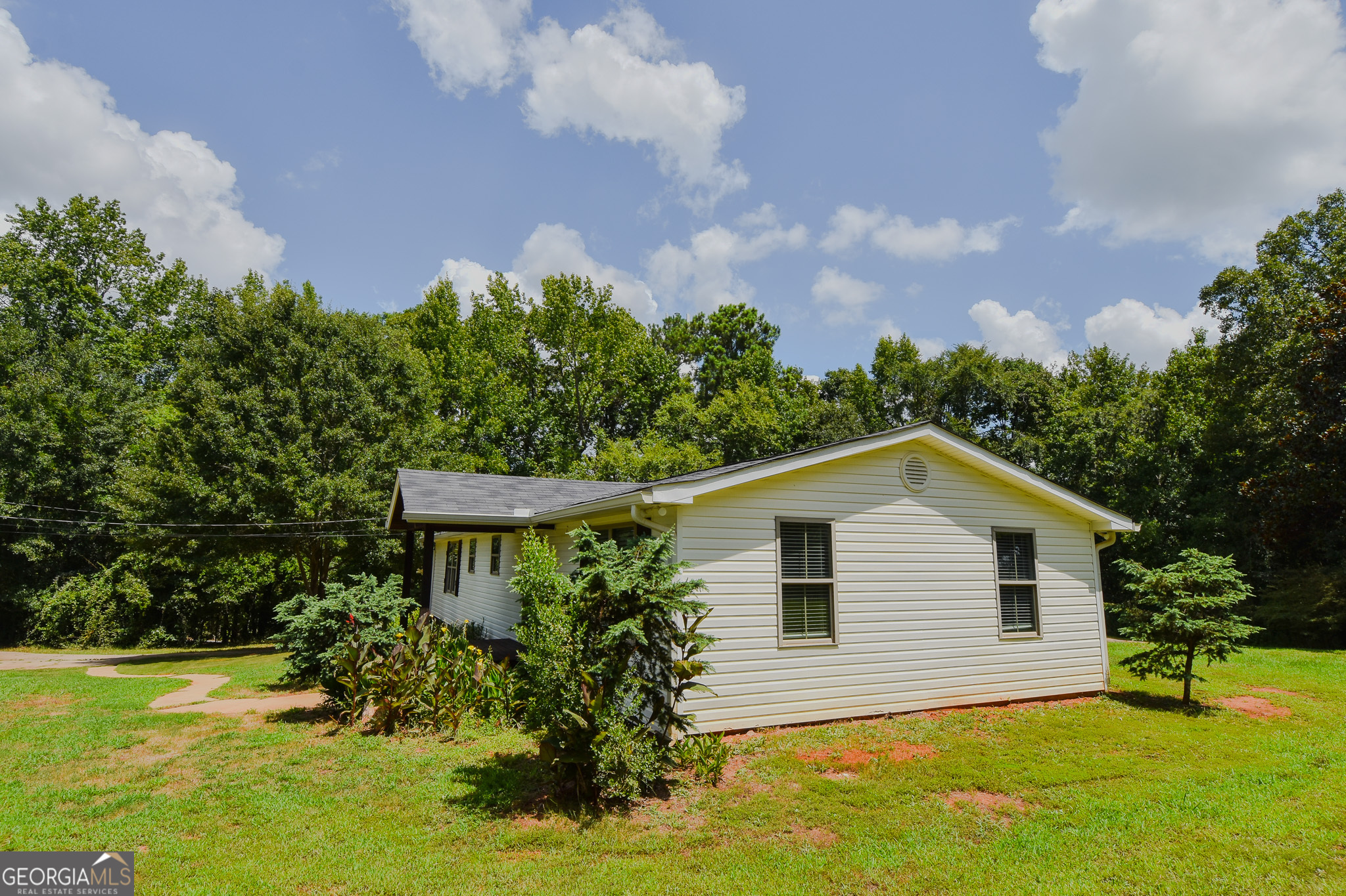 104 Gainer Road Property Photo 4