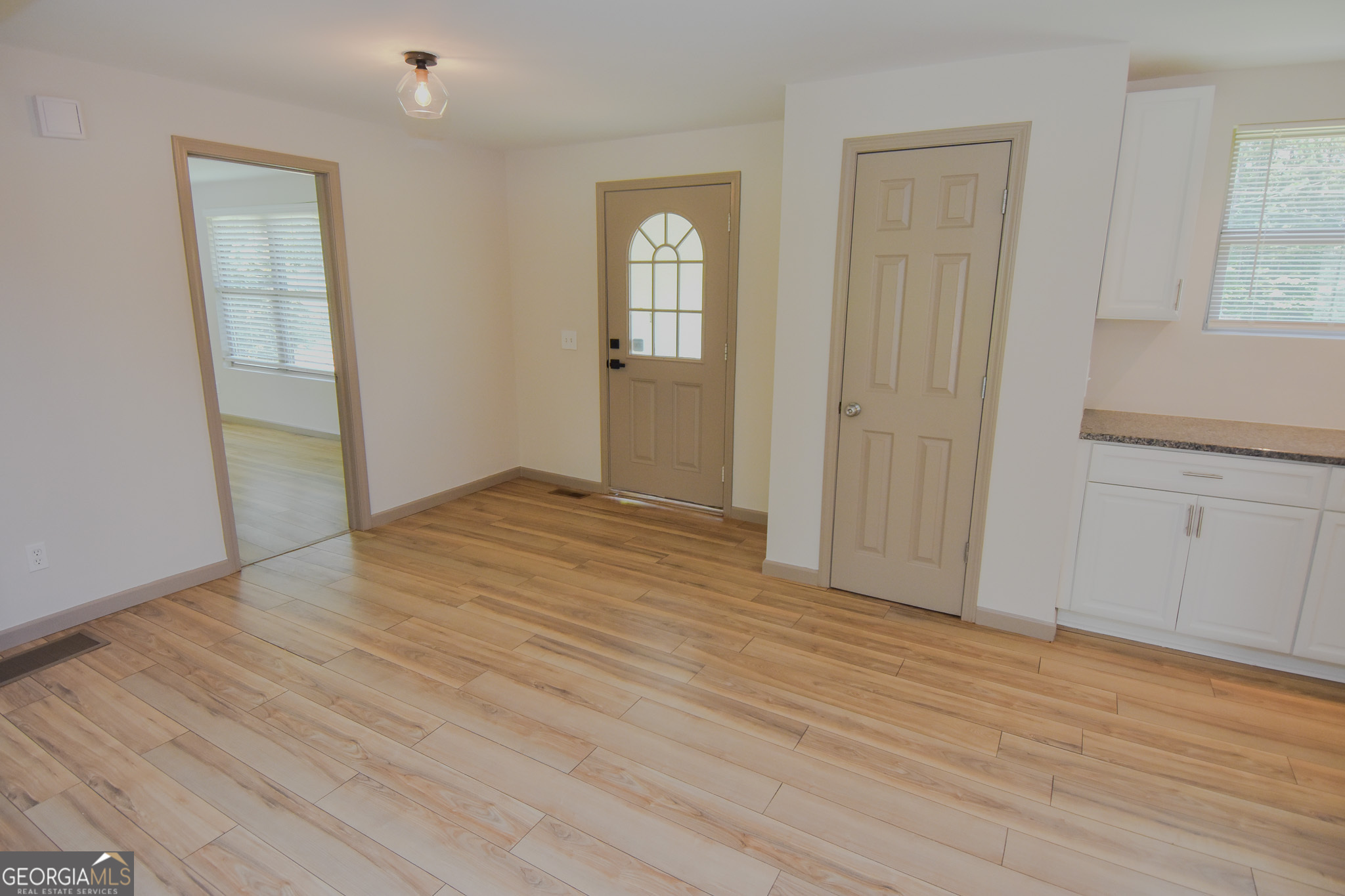104 Gainer Road Property Photo 23