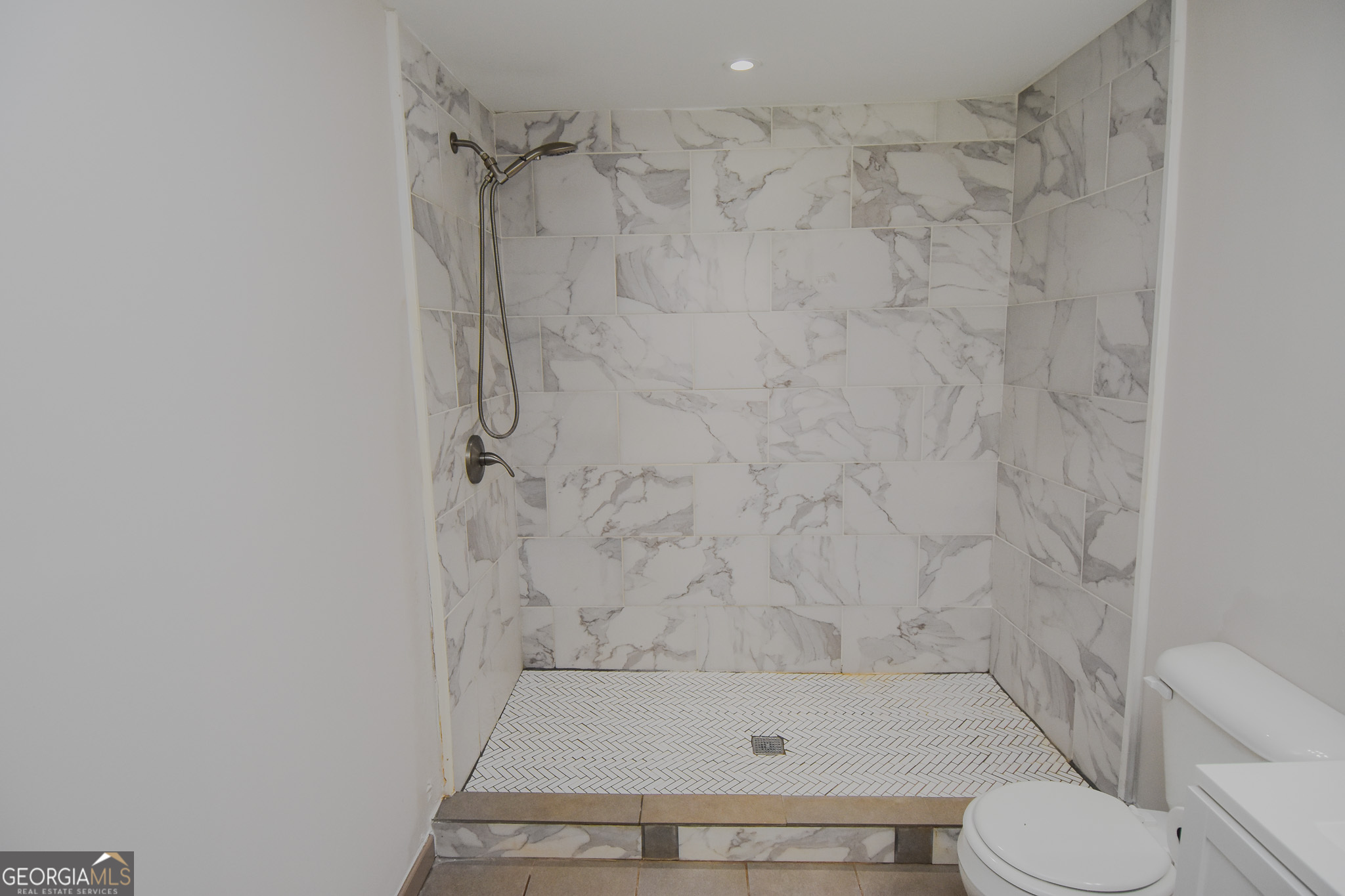 104 Gainer Road Property Photo 32