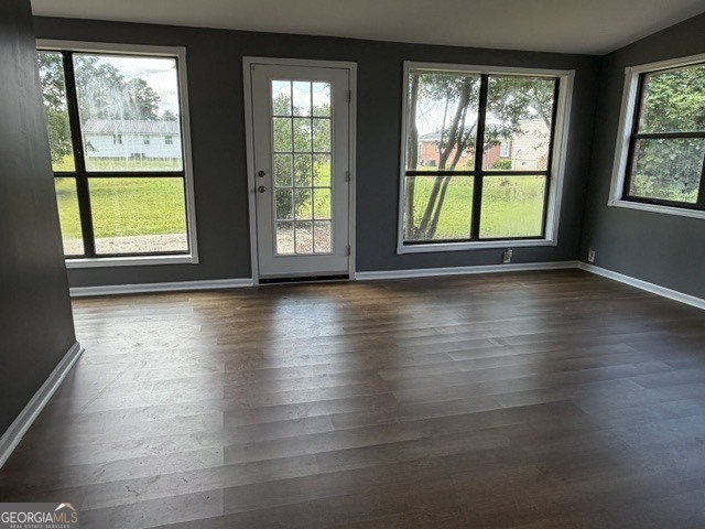 815 E Edwards Street Property Photo 6