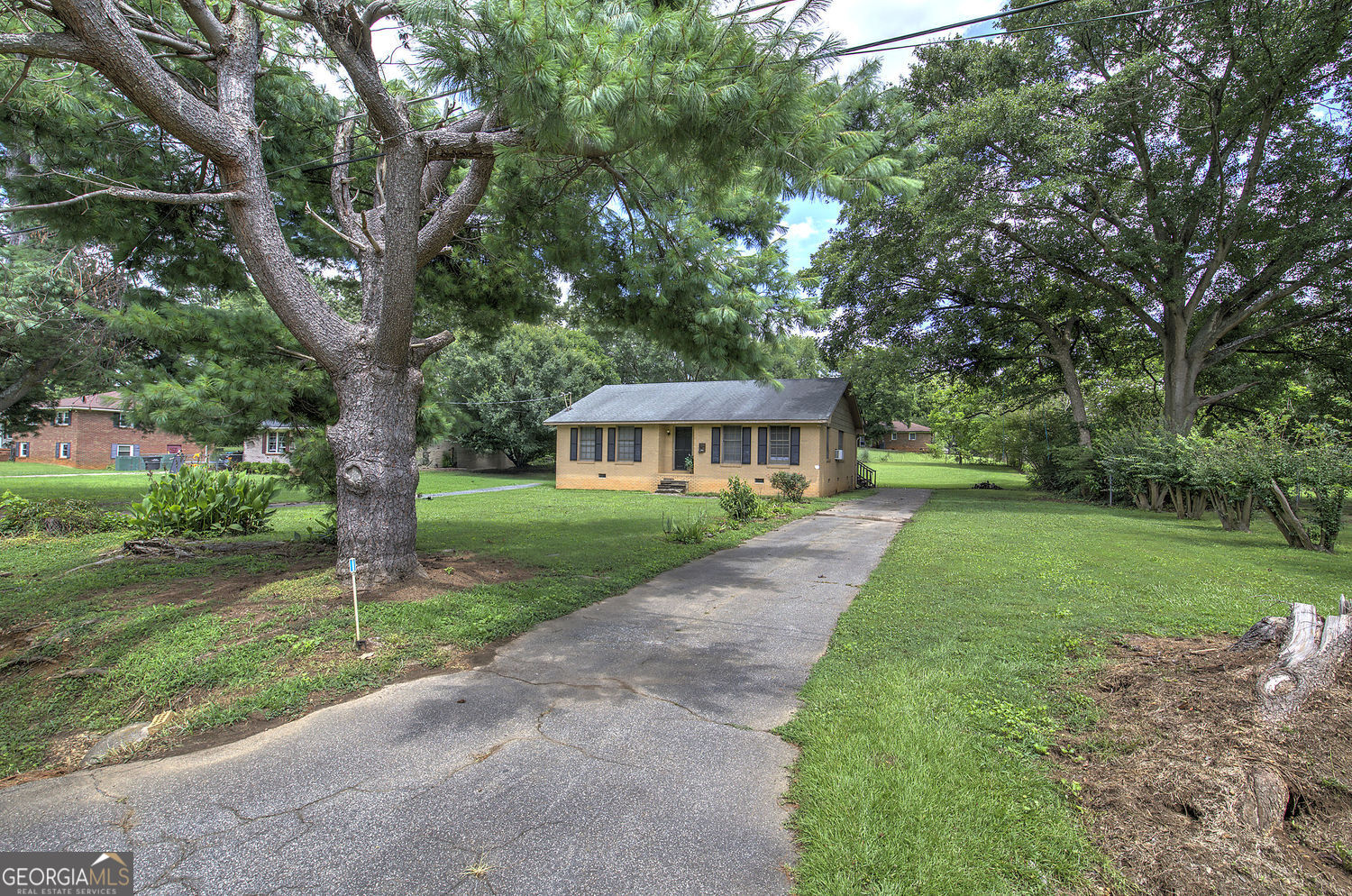 105 Meadow Lane SW