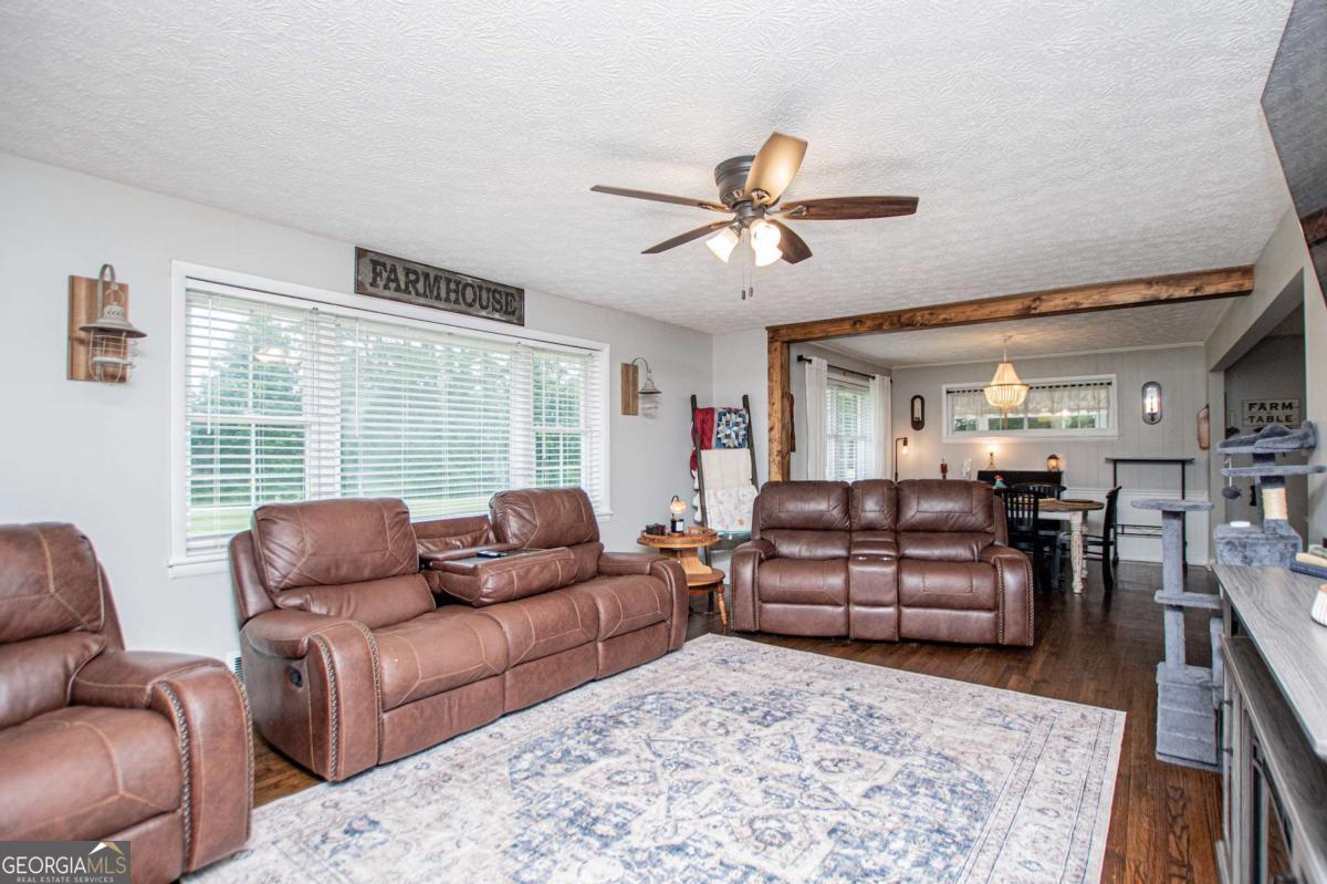 4624 Jacksonville Road Property Photo 16