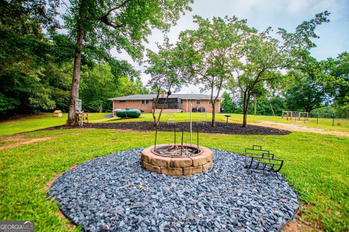 4624 Jacksonville Road Property Photo 42