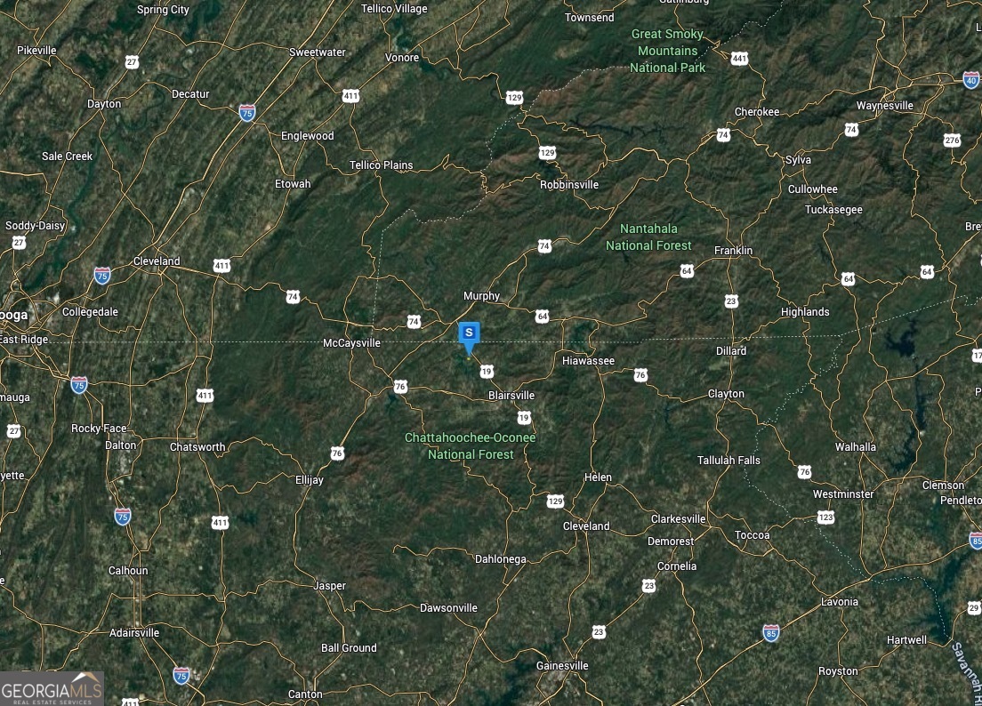 20 Whispering Pines Property Photo 4