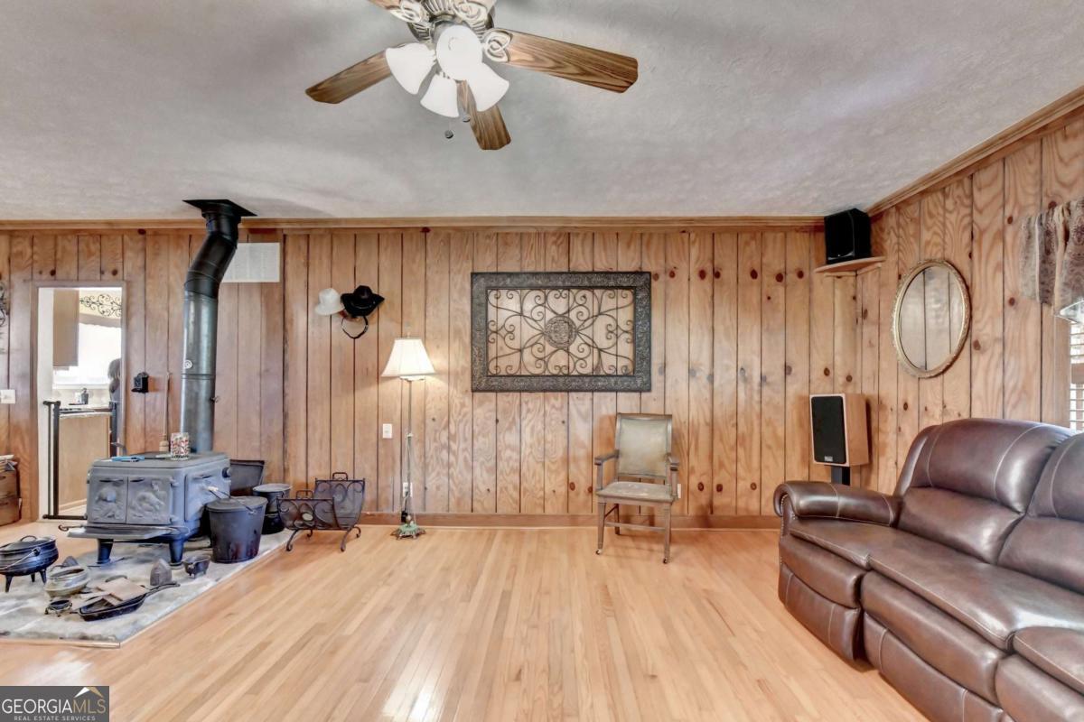 1889 Ridgedale Drive Property Photo 5