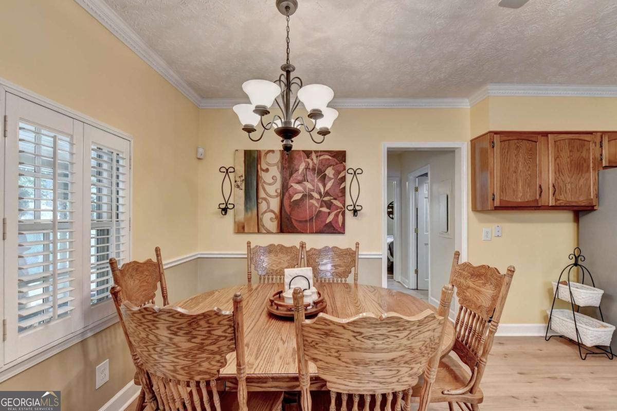 1889 Ridgedale Drive Property Photo 12