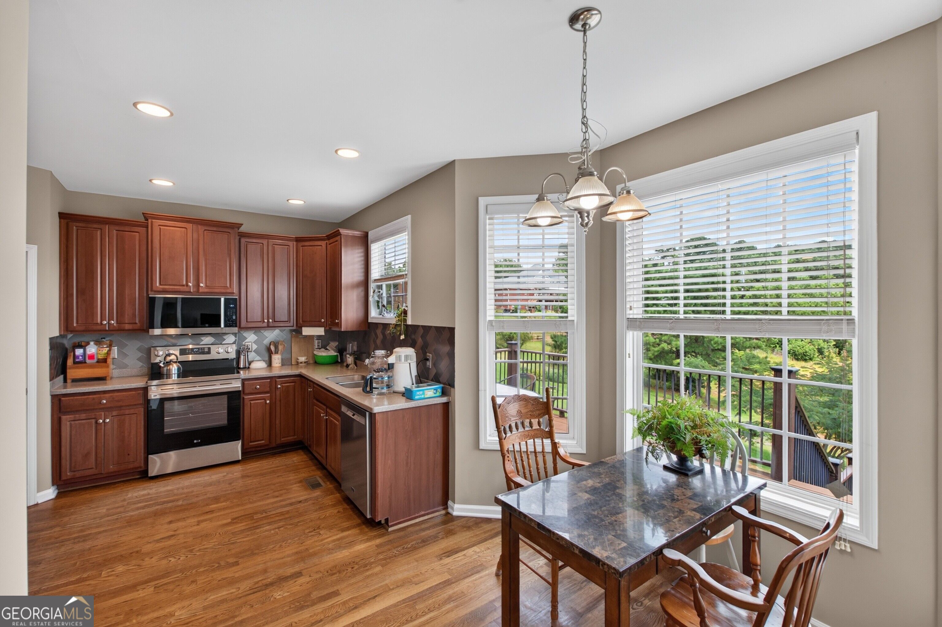 25 Westmoreland Lake Drive Property Photo 14