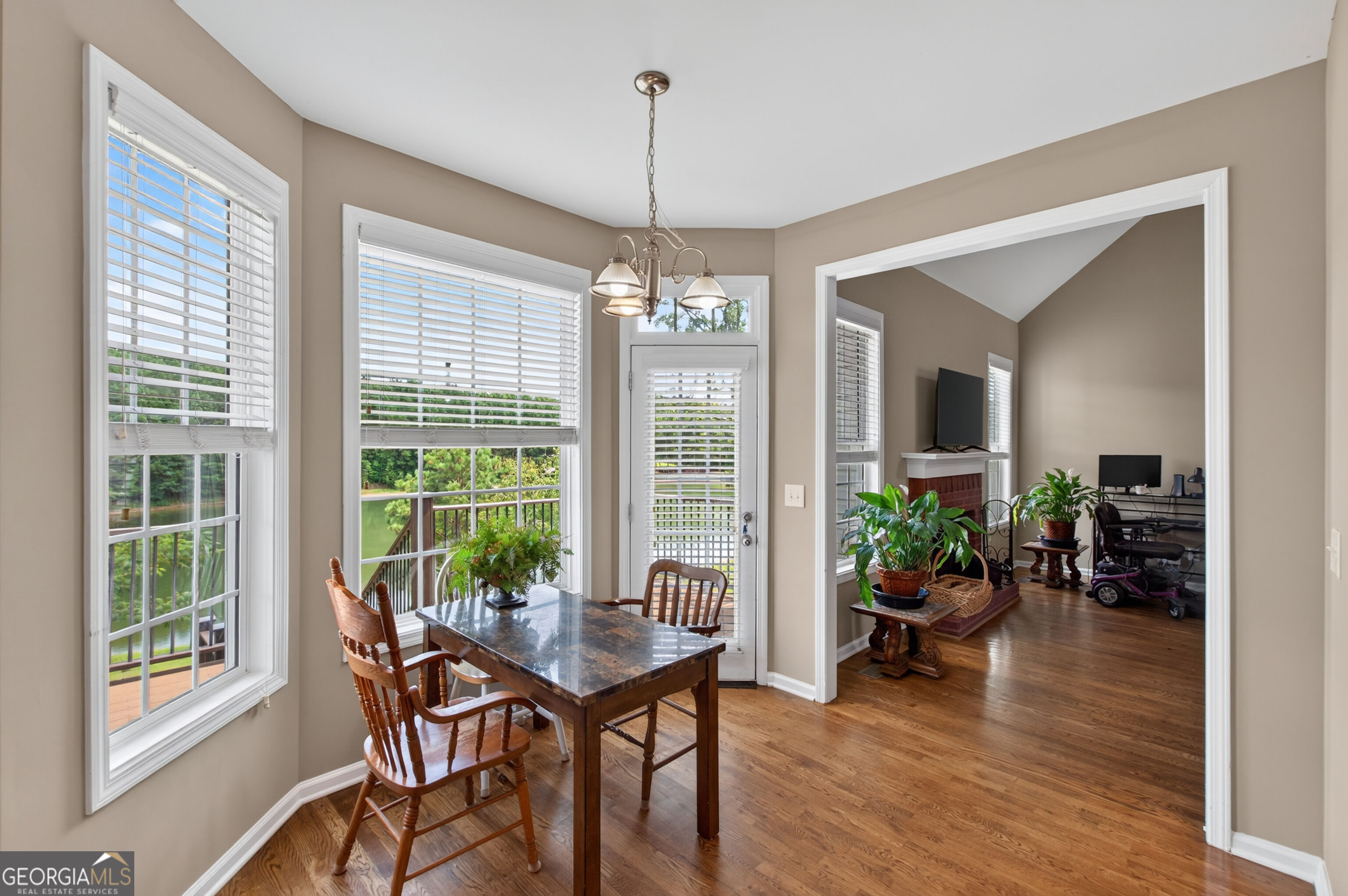 25 Westmoreland Lake Drive Property Photo 15