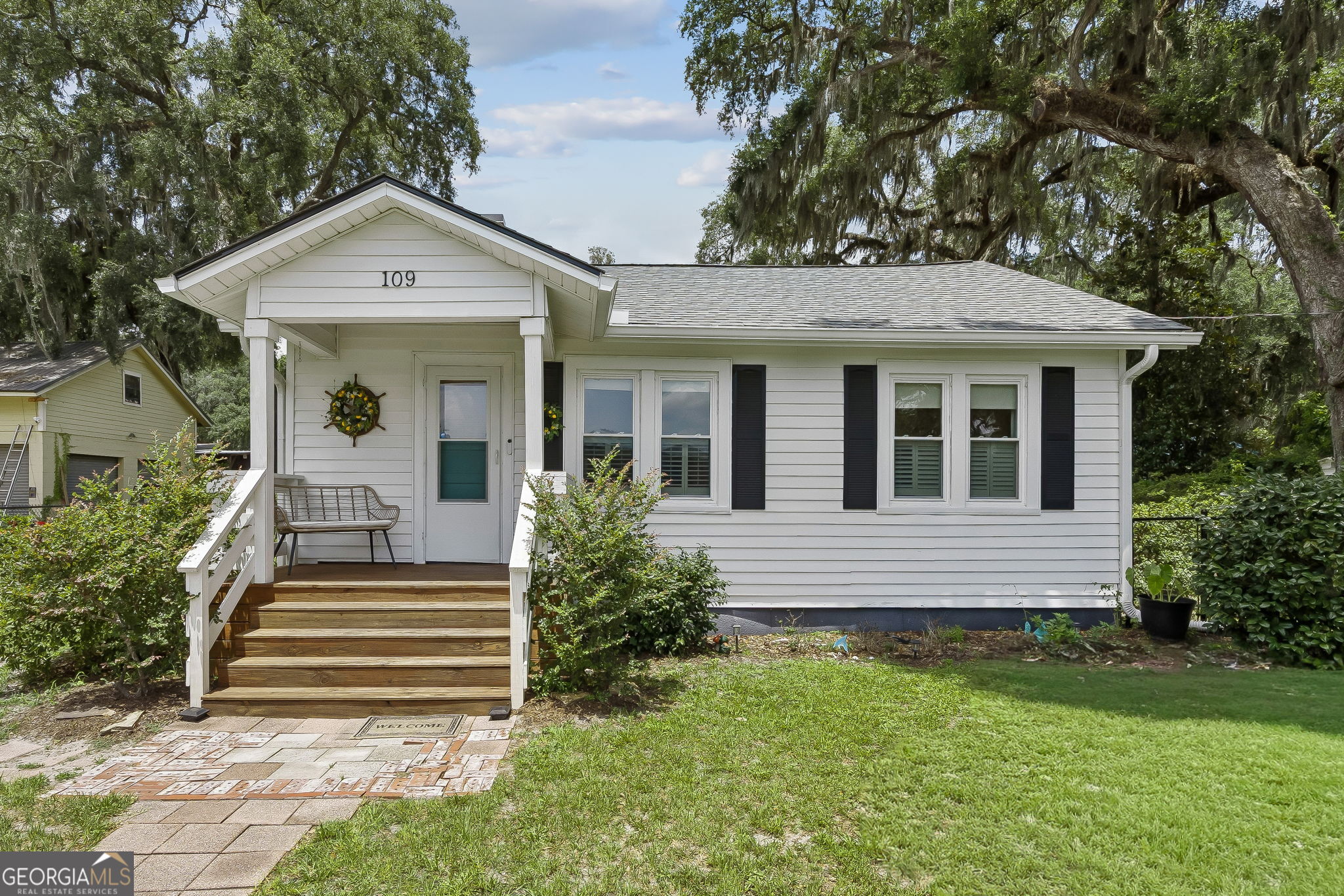 109 E Church Street Property Photo 1