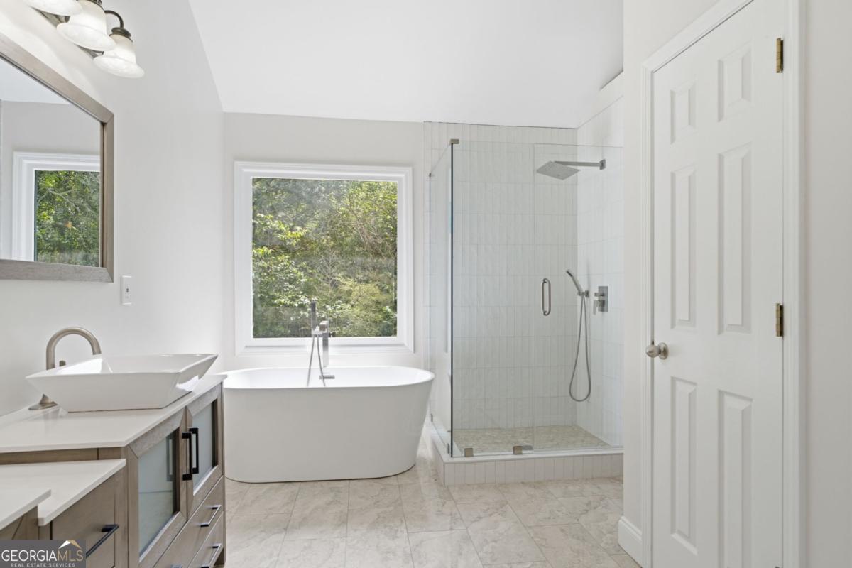 1176 Michael Lane Property Photo 7