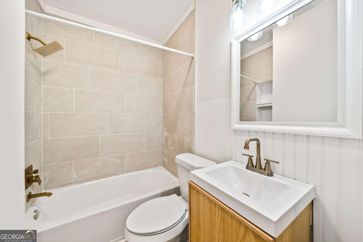 2949 Pearl Street Property Photo 10
