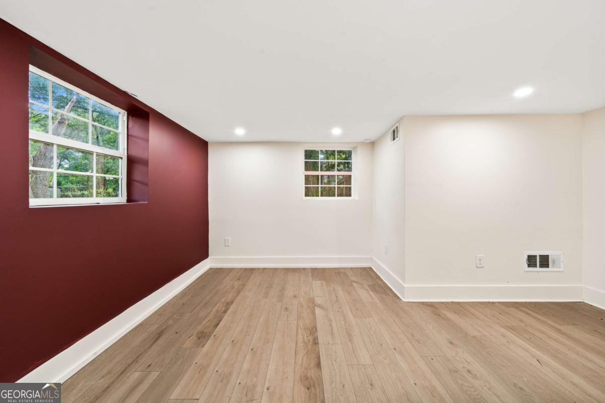 2949 Pearl Street Property Photo 20