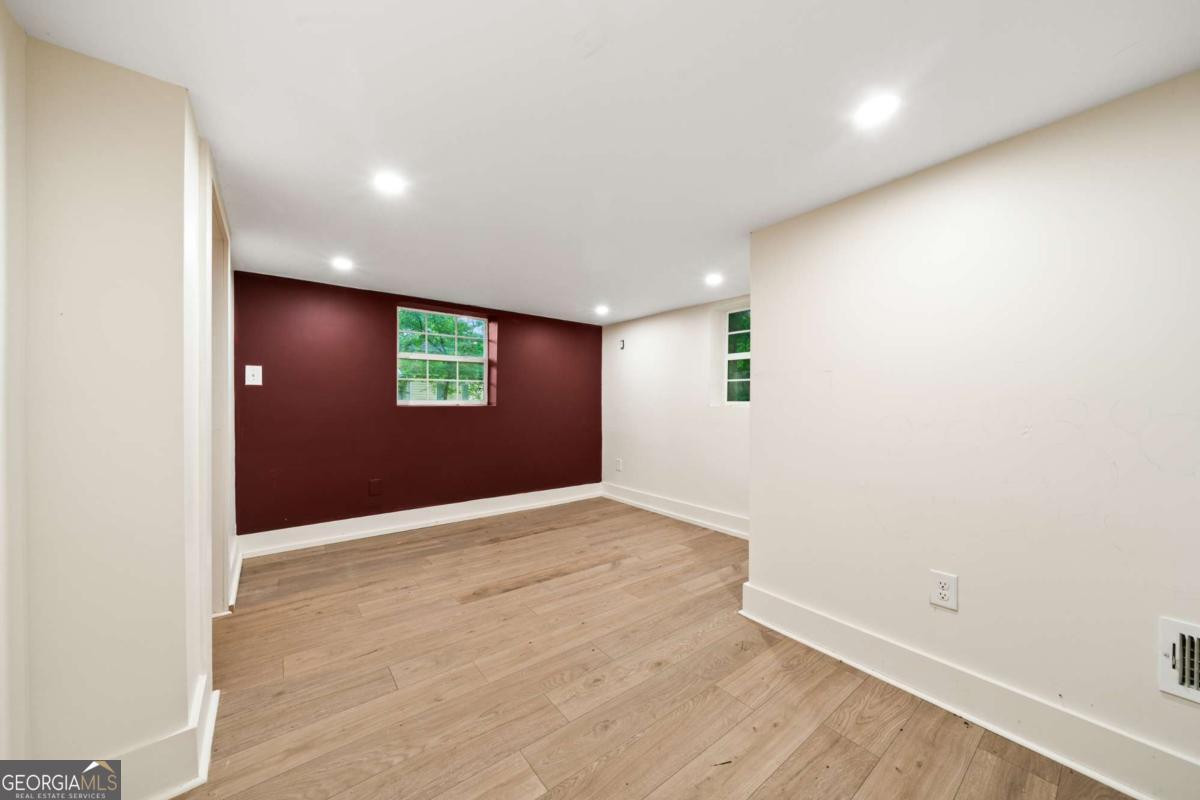2949 Pearl Street Property Photo 21