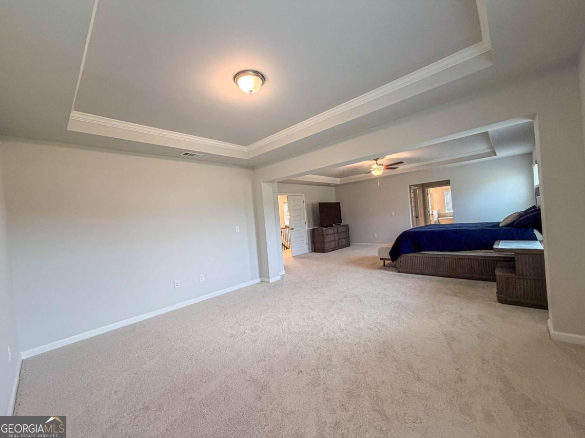 628 Sidney Street Property Photo 10