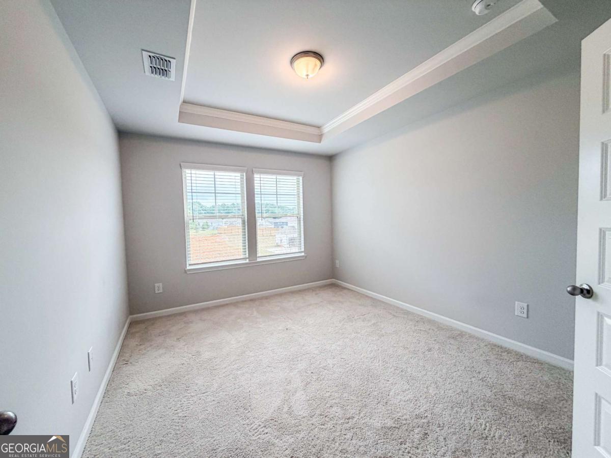 628 Sidney Street Property Photo 17