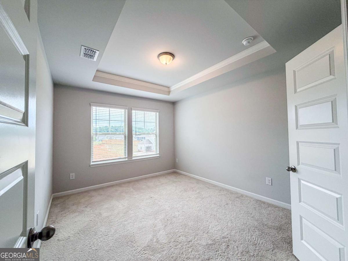 628 Sidney Street Property Photo 19