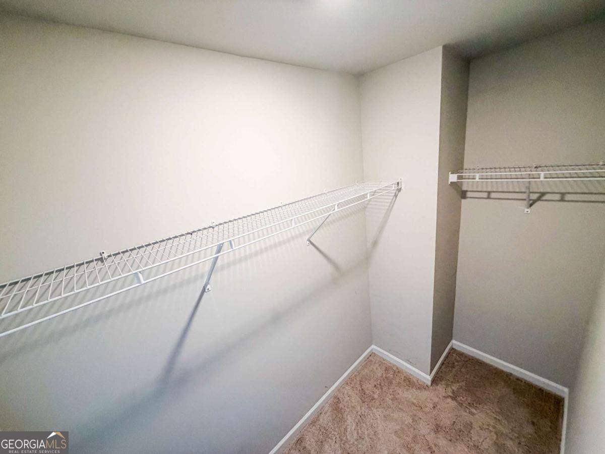 628 Sidney Street Property Photo 39