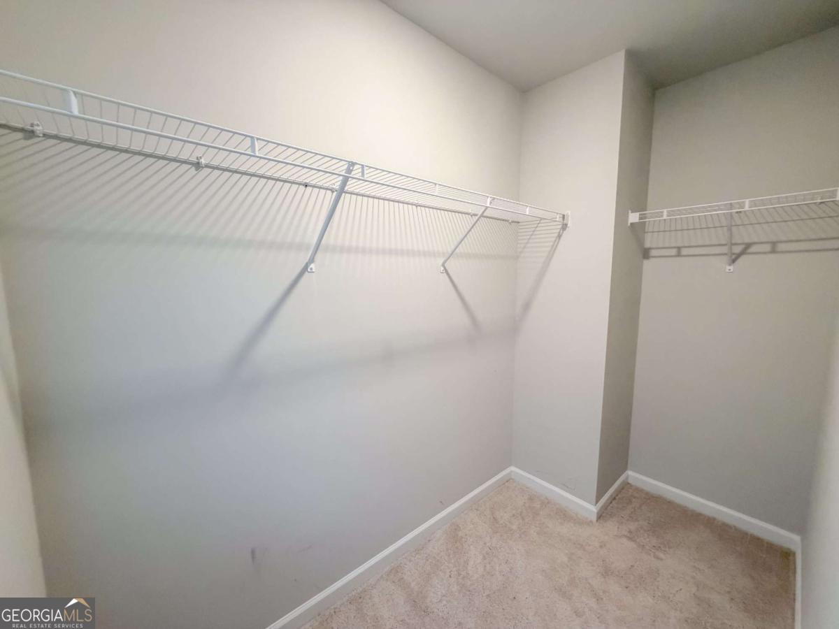 628 Sidney Street Property Photo 40