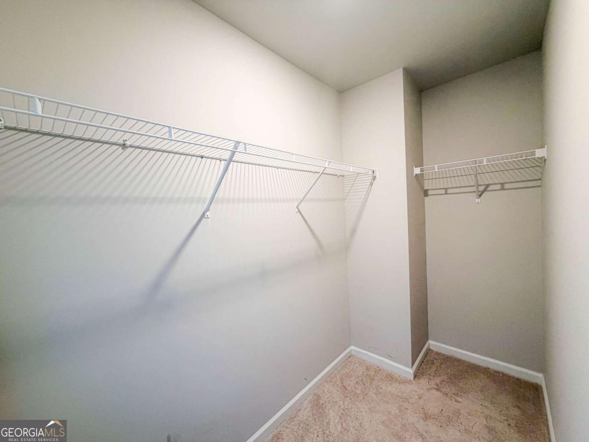 628 Sidney Street Property Photo 41