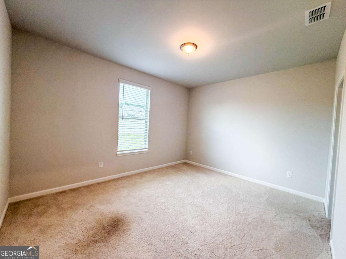 628 Sidney Street Property Photo 59