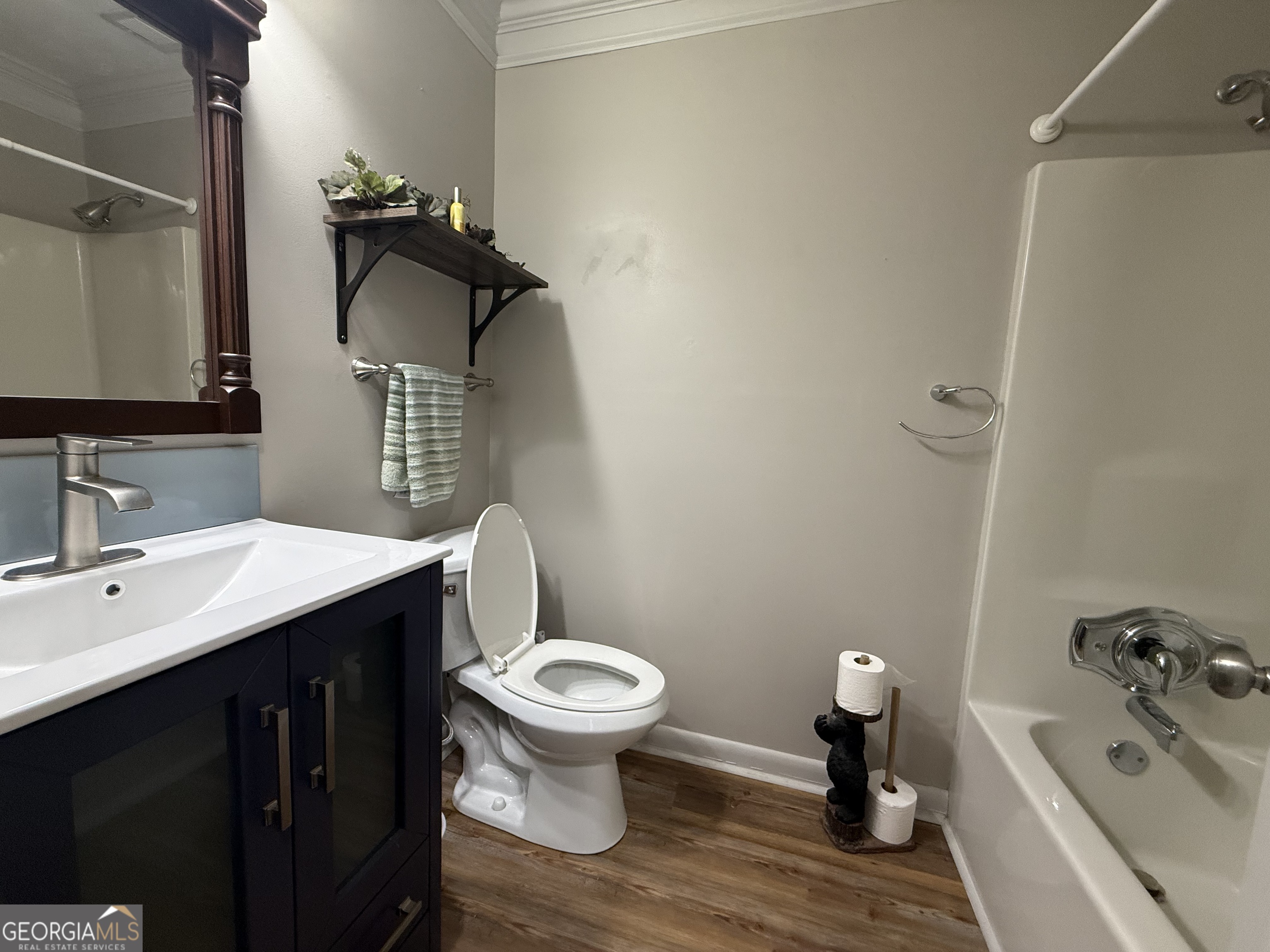 145 London Lane Property Photo 17