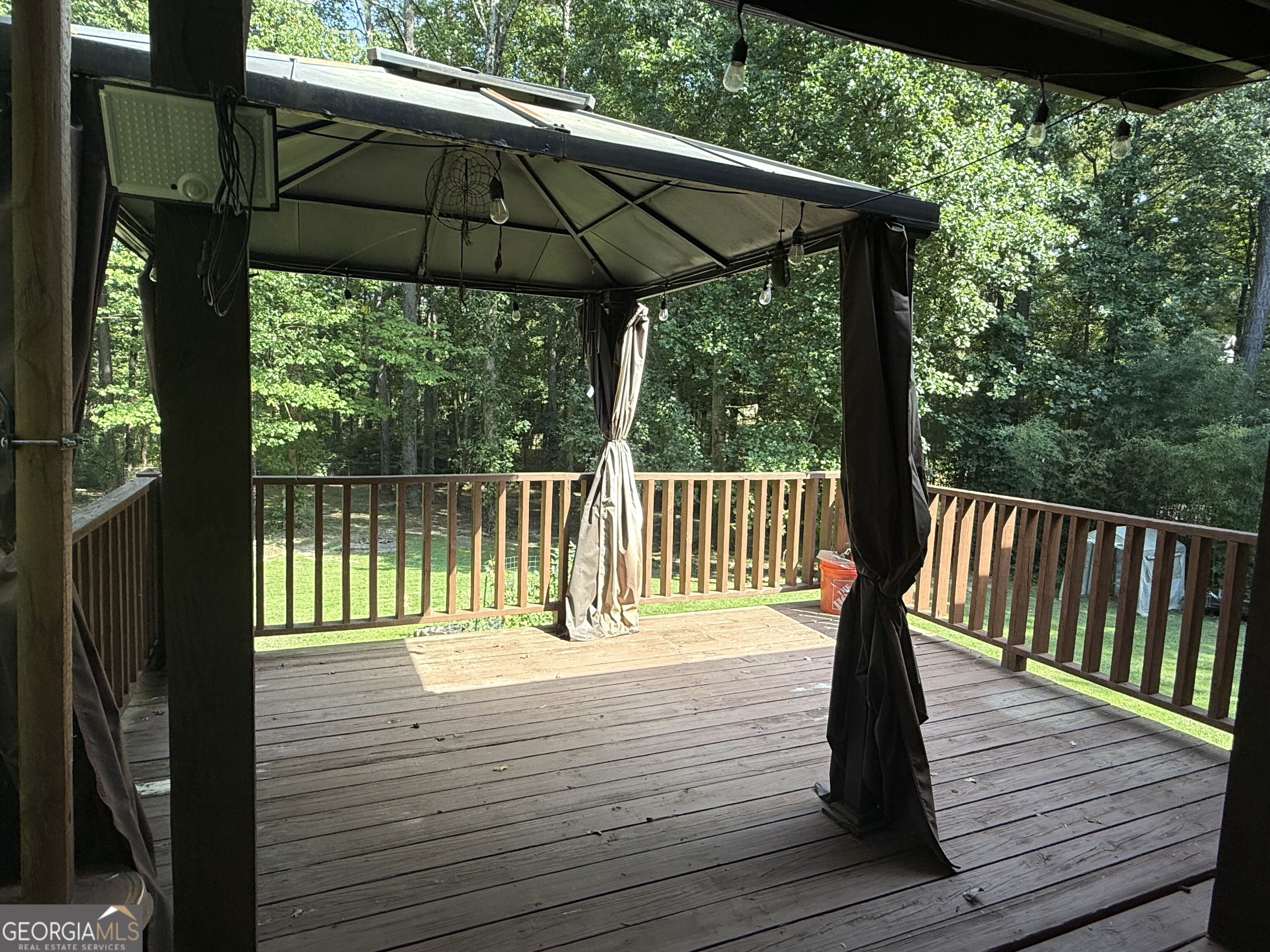 145 London Lane Property Photo 32