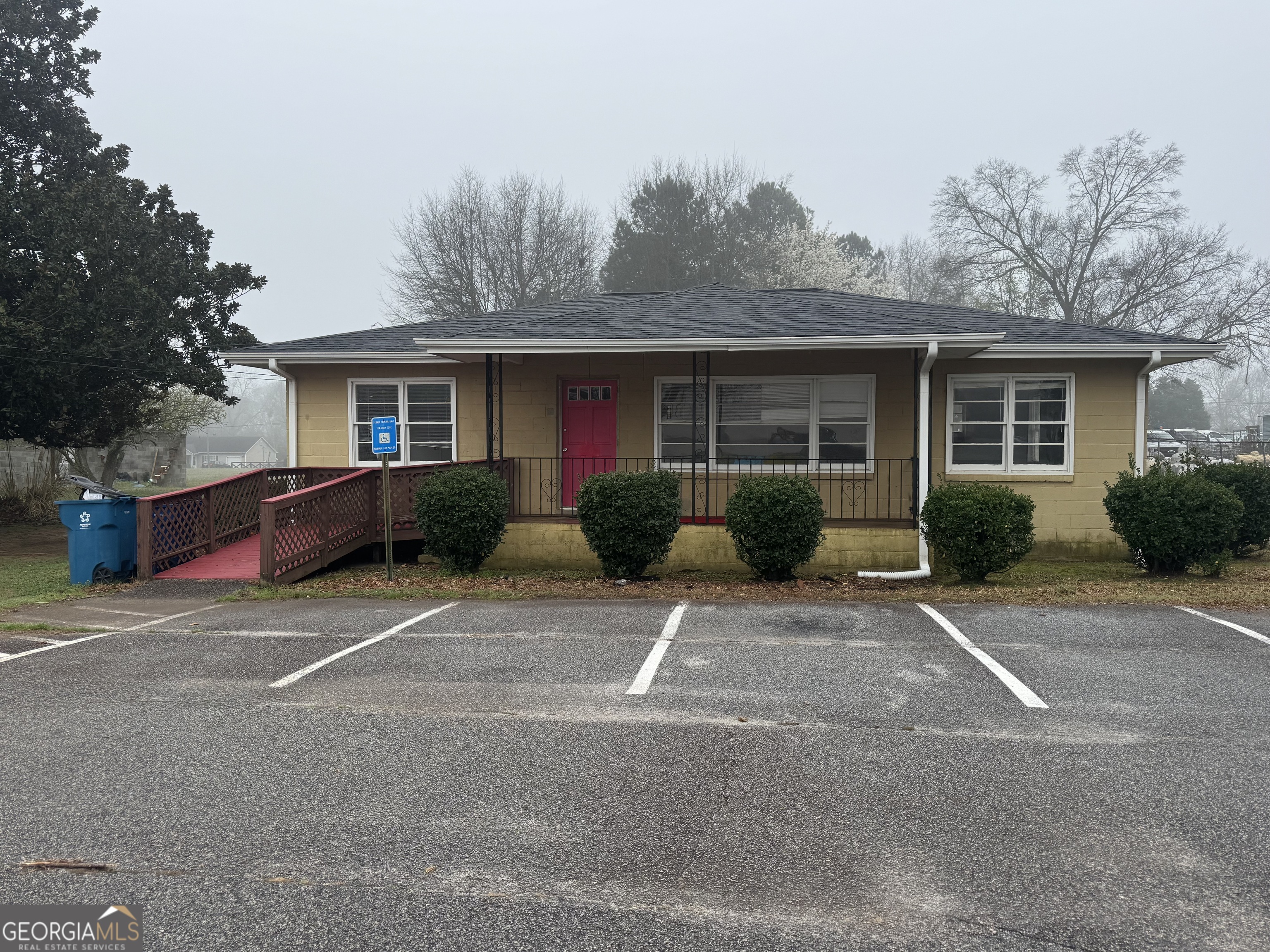 48 Racetrack Road Property Photo 1