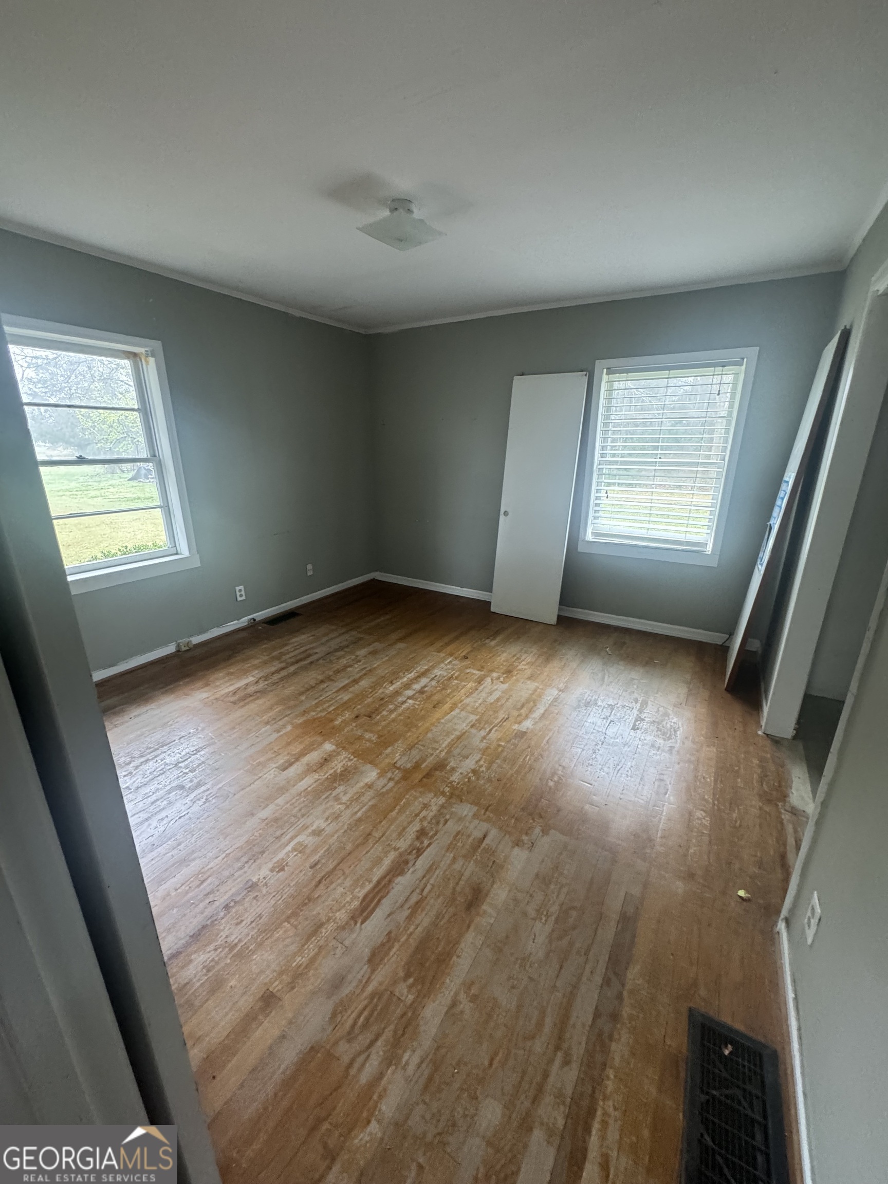 48 Racetrack Road Property Photo 8