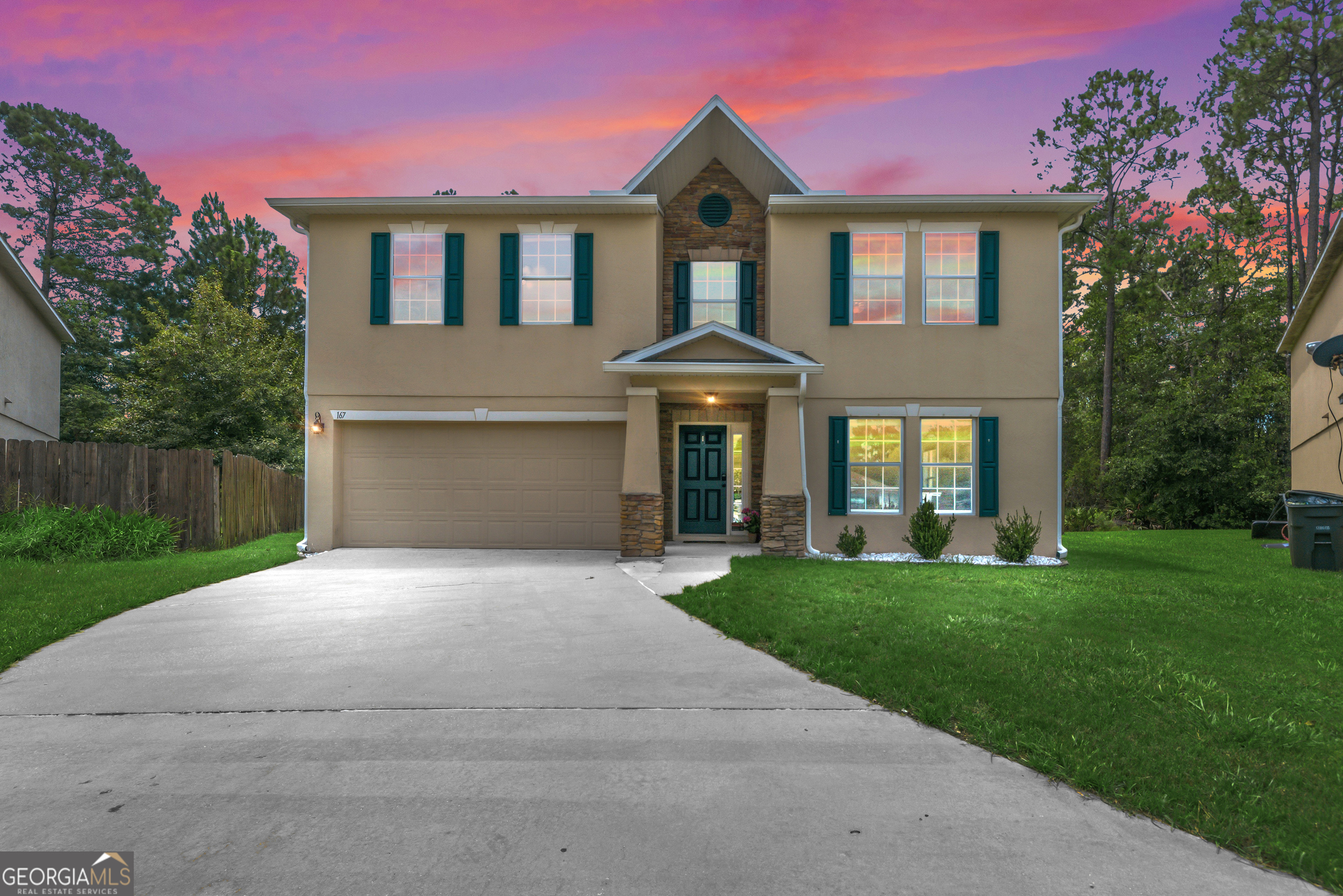 167 Pine Bluff Boulevard W