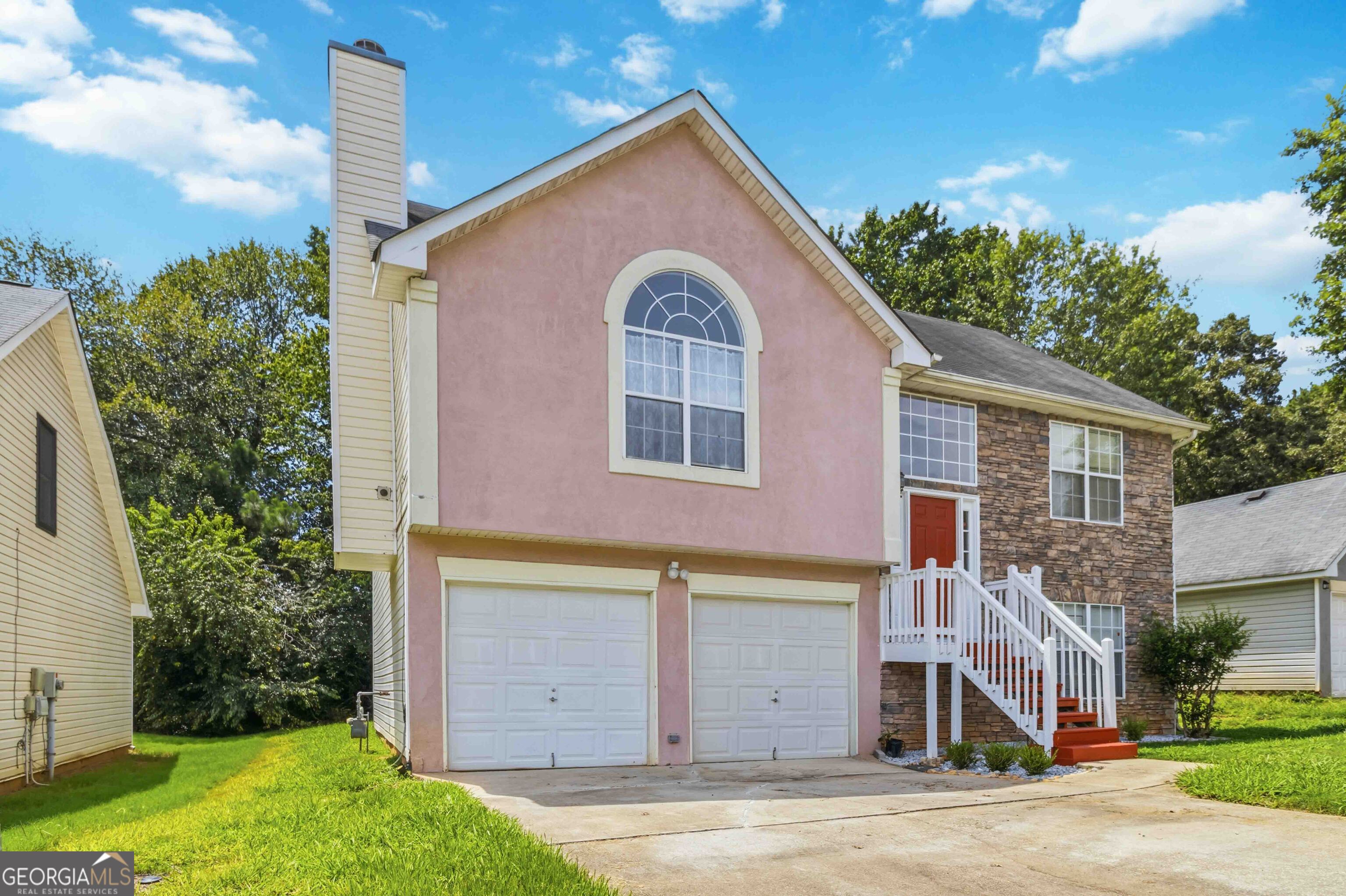 4424 Idlewood Park Property Photo 1