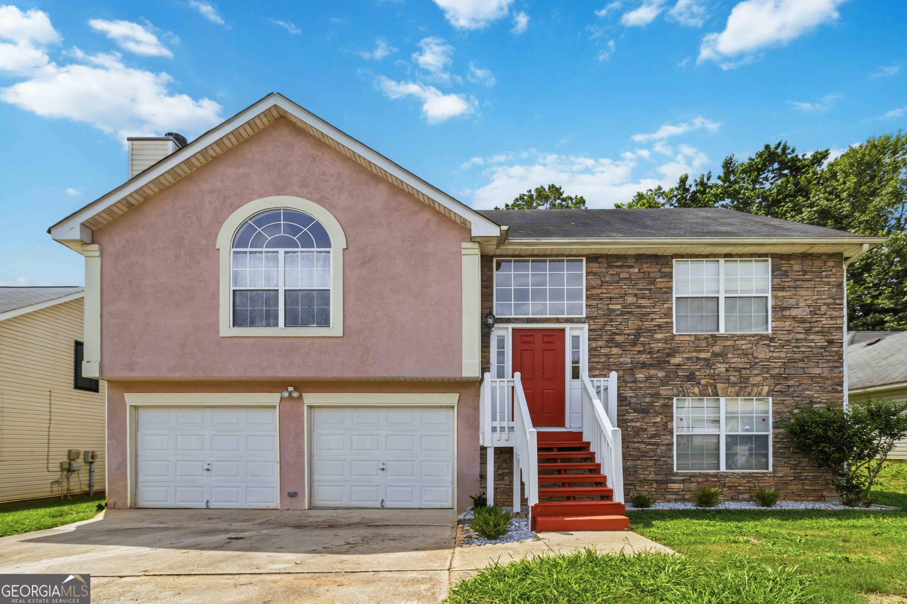 4424 Idlewood Park Property Photo 3