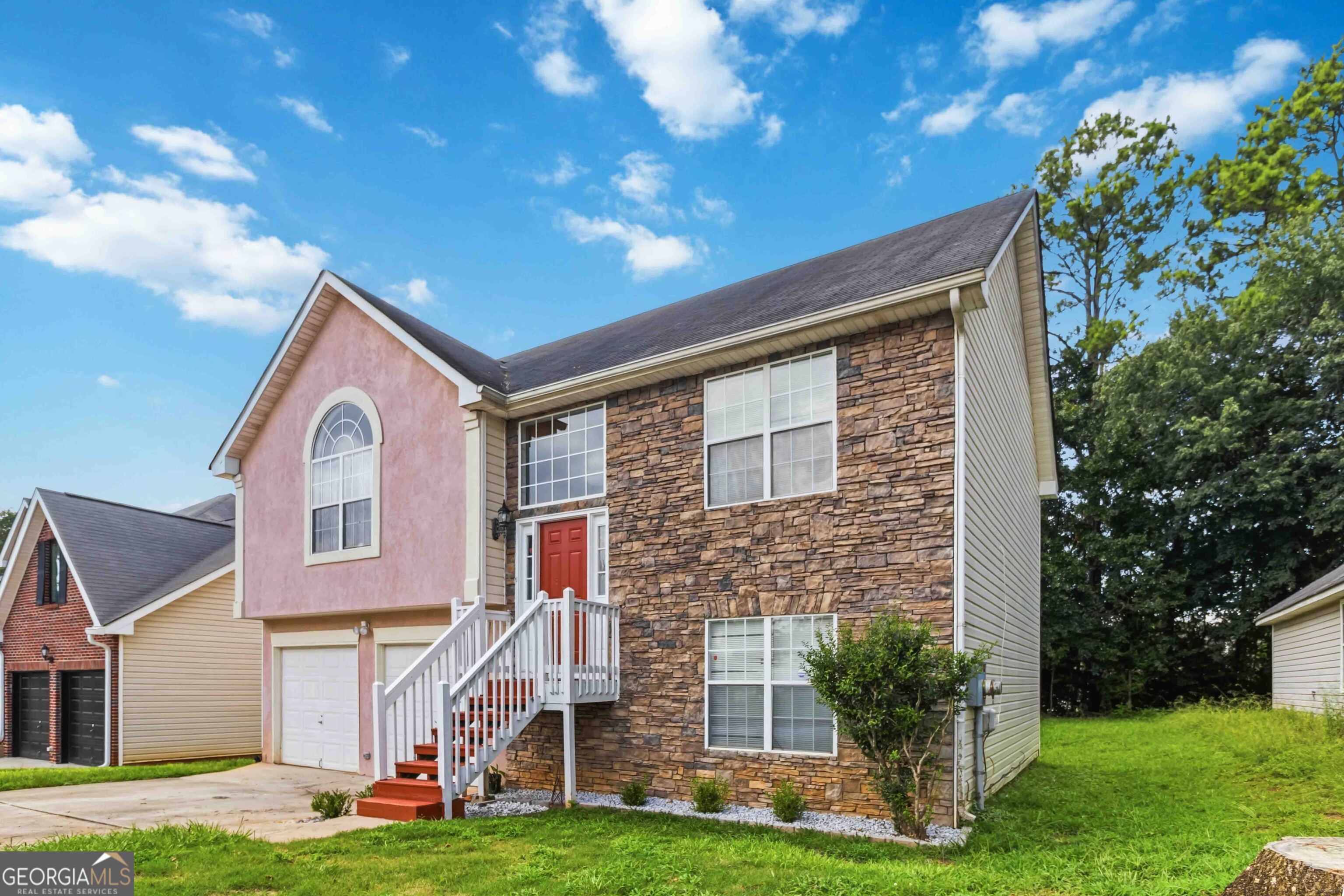 4424 Idlewood Park Property Photo 4