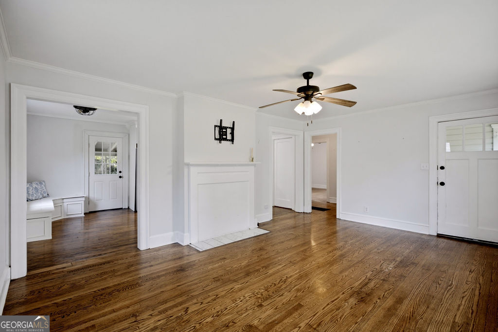 608 Briarwood Circle Nw Property Photo 7