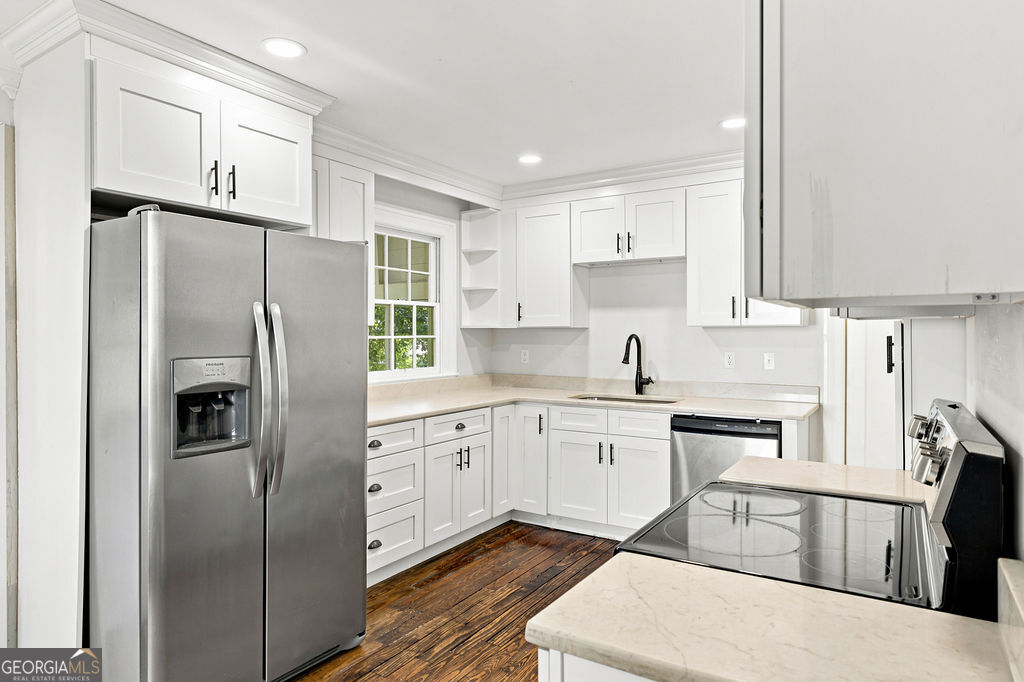 608 Briarwood Circle Nw Property Photo 10