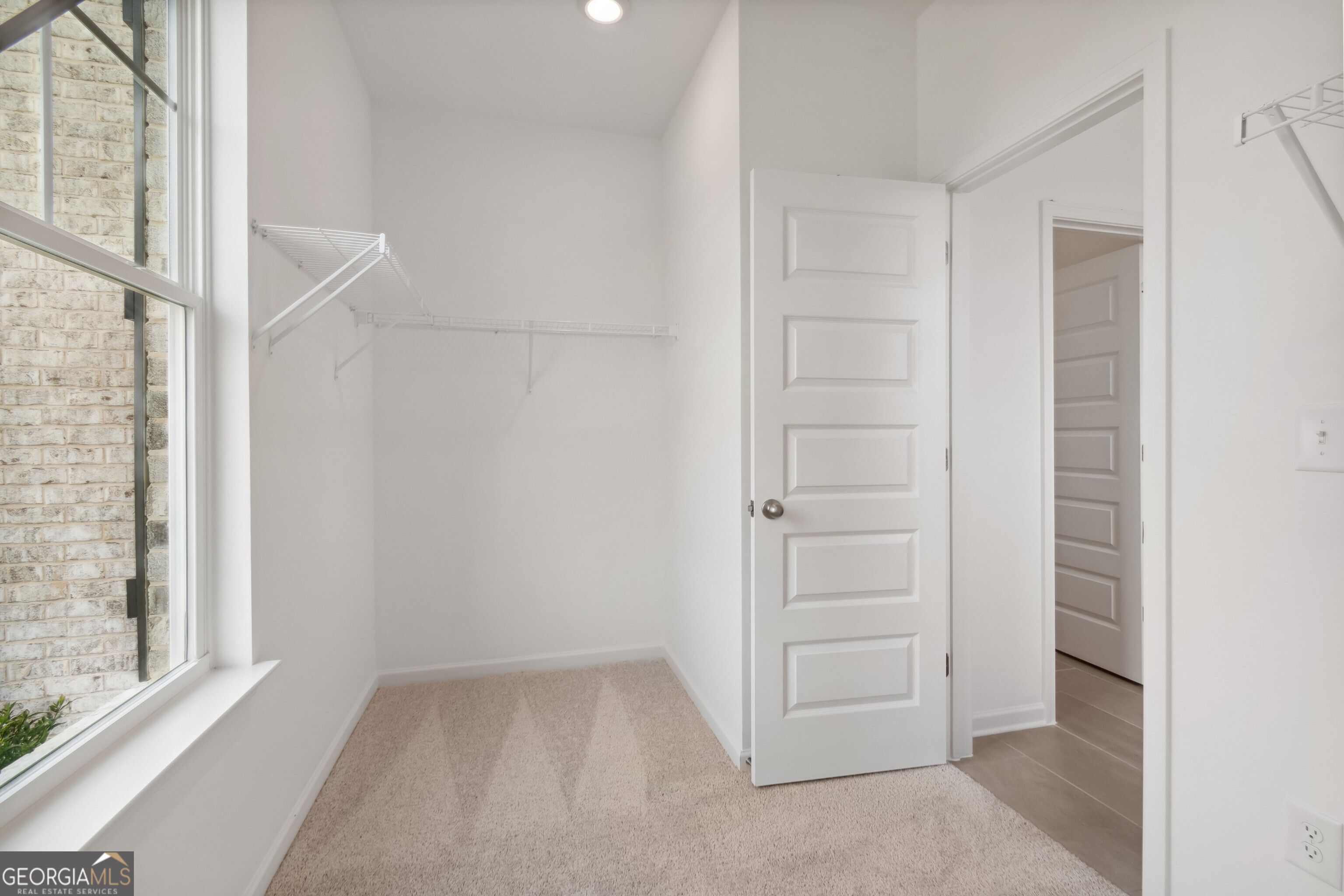 228 Compass Road Property Photo 12