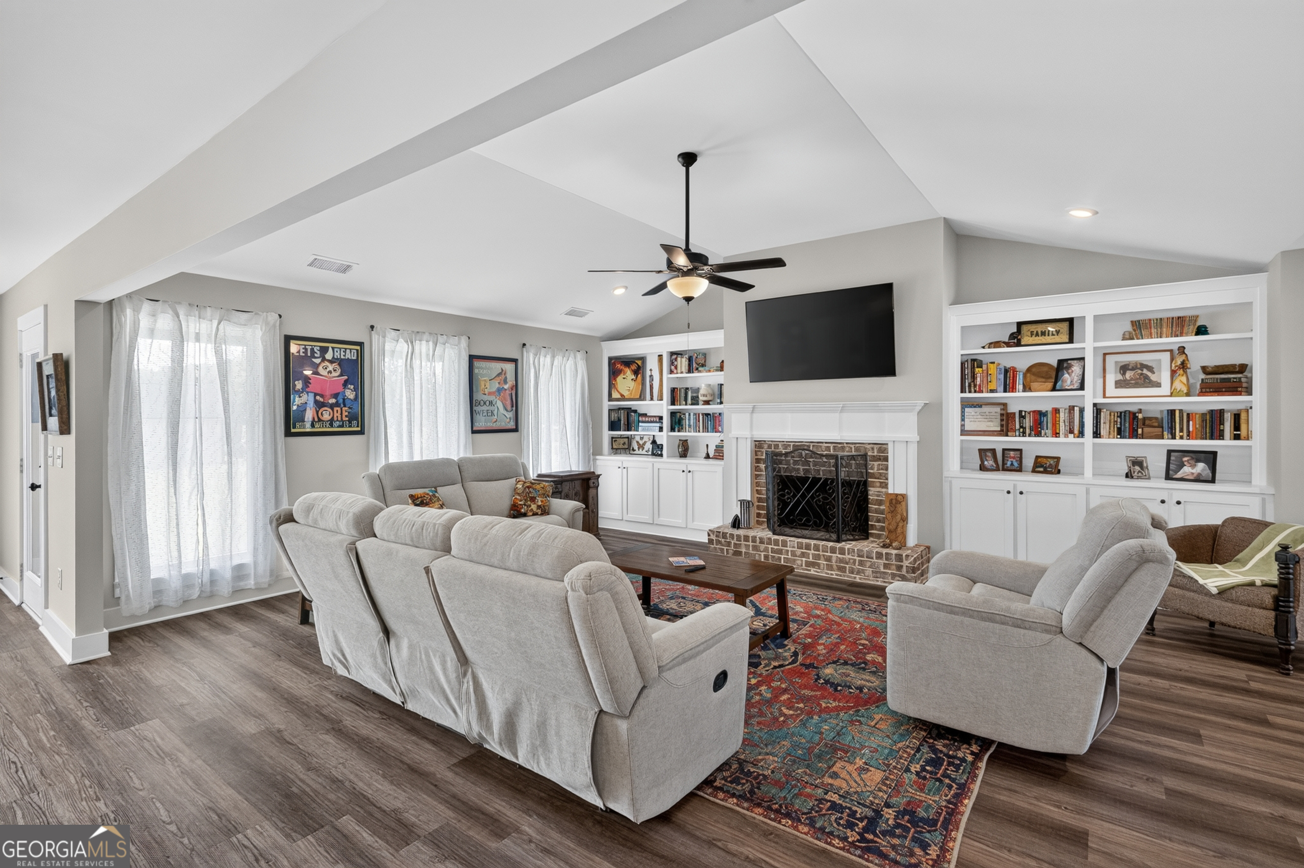 198 Advent Drive Property Photo 11
