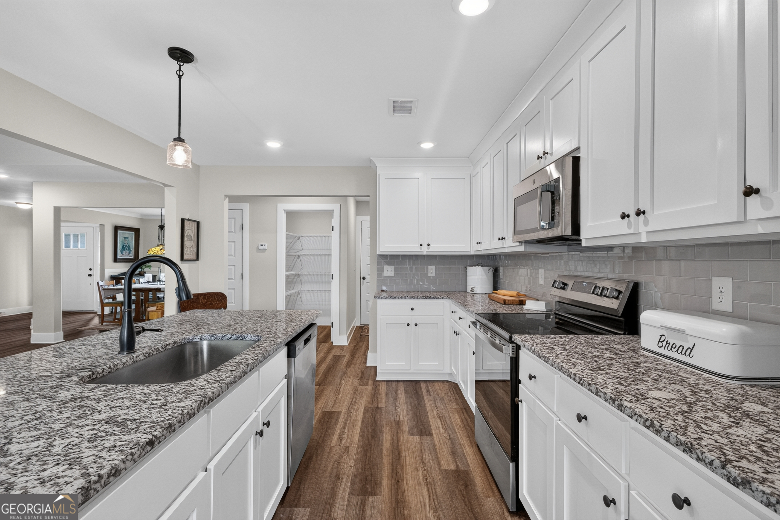 198 Advent Drive Property Photo 15