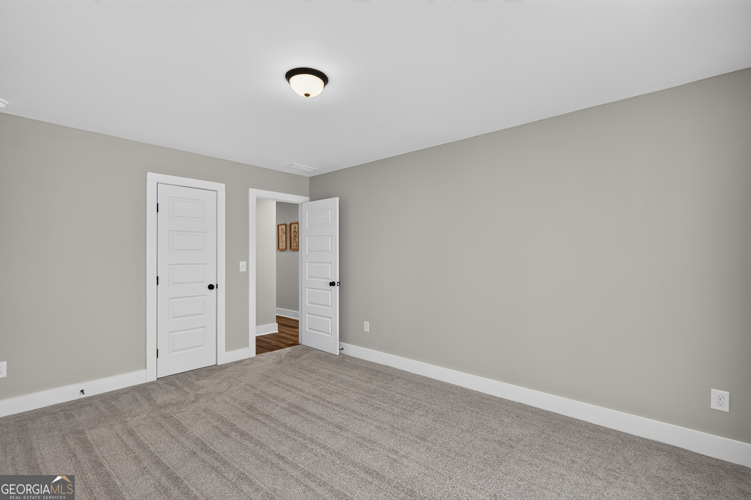 198 Advent Drive Property Photo 22